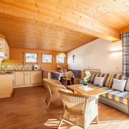 Apartment Pichler 4 *